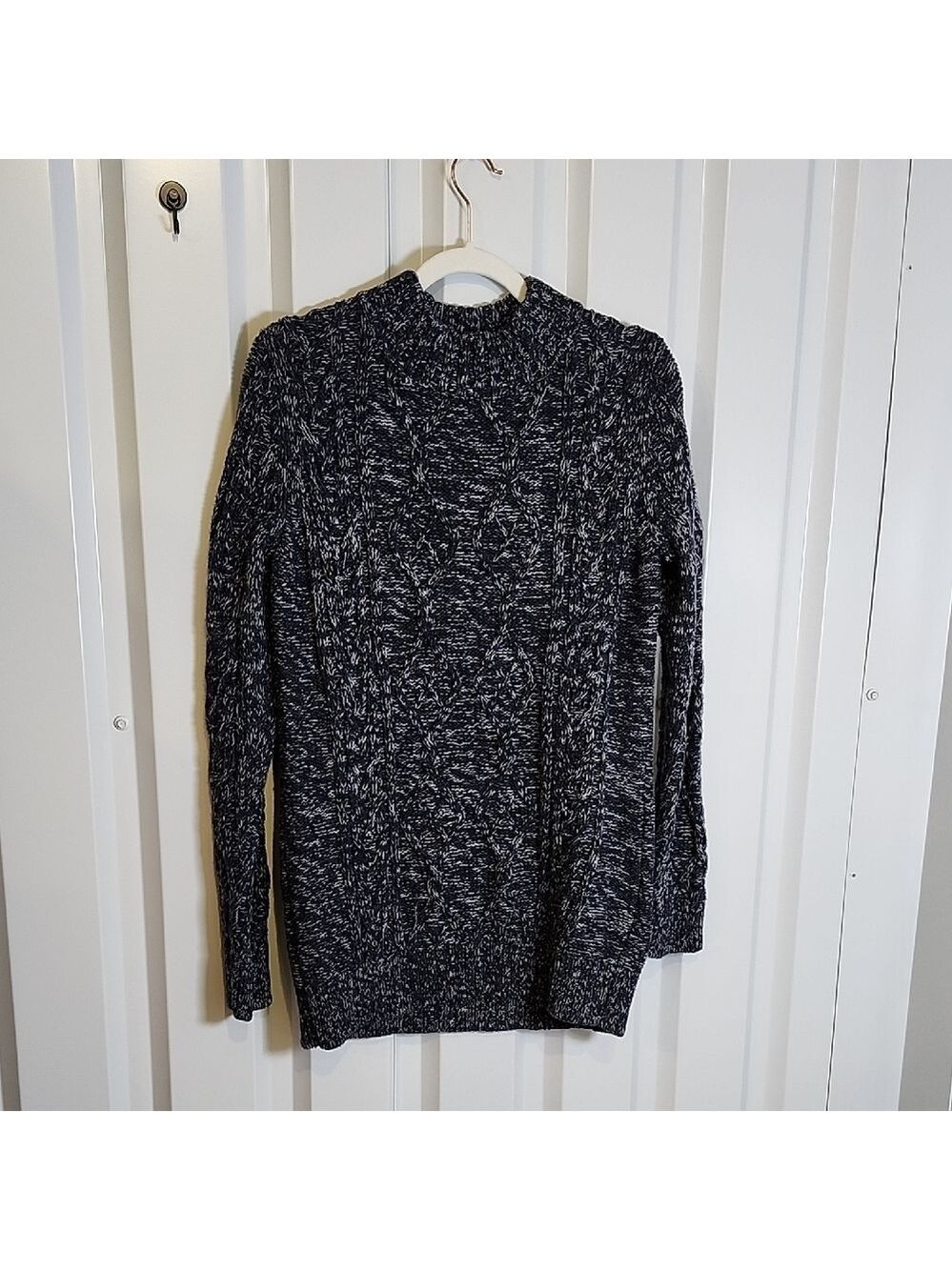 Overland Cableknit Fisherman Chunky Blue White Knit Sweater Size Medium Cotton